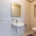 Luxury Coastal With Panoramic Views S9 דירה