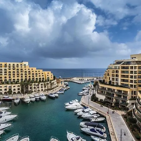 Luxury Coastal With Panoramic Views S9 Appartement *