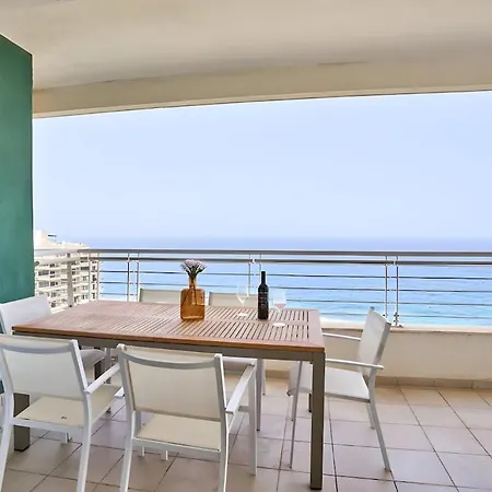 Luxury Coastal With Panoramic Views S9 *