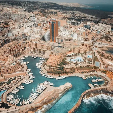 Luxury Coastal With Panoramic Views S9 Appartement *