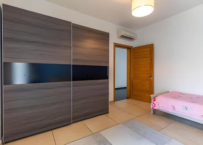 Luxury Coastal With Panoramic Views S9 Sliema